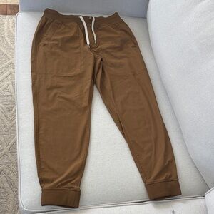 vuori mens pants/ joggers